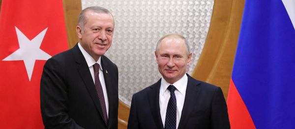 Президент РФ Владимир Путин и президент Турецкой Республики Реджеп Тайип Эрдоган - Sputnik Азербайджан