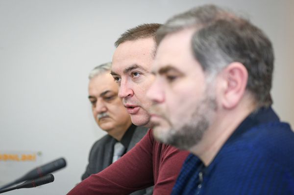 Пресс-конференция на тему Как внедряются информационные технологии в повседневную практику - Sputnik Азербайджан