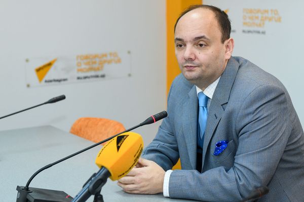 Со-президент Всемирного конгресса красоты, генеральный директор Азербайджанской ассоциации моды (ААМ) Замир Гусейнов - Sputnik Азербайджан