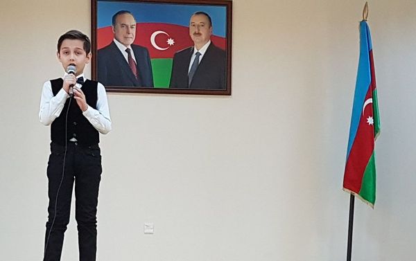 В школе № 11 города Сумгаита прошла Олимпиада по русскому языку и литературе - Sputnik Азербайджан