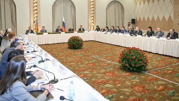 Конференция Построение общего будущего, поиск общего прошлого и развитие общего настоящего - Sputnik Азербайджан