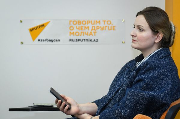 Итоги конференции Построение общего будущего, поиск общего прошлого и развитие общего настоящего обсуждают эксперты в пресс-центре Sputnik Азербайджан - Sputnik Азербайджан