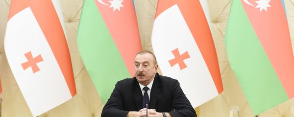 Azərbaycan Respublikasının Prezidenti İlham Əliyev və Gürcüstan Prezidenti xanım Salome Zurabişvili mətbuata bəyanatlarla çıxış ediblər - Sputnik Азербайджан