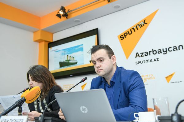 Мастер-класс для представителей печатных СМИ в рамках проекта SputnikPro - Sputnik Азербайджан
