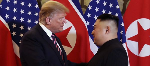 Президент Дональд Трамп встречается с северокорейским лидером Ким Чен Ыном - Sputnik Азербайджан