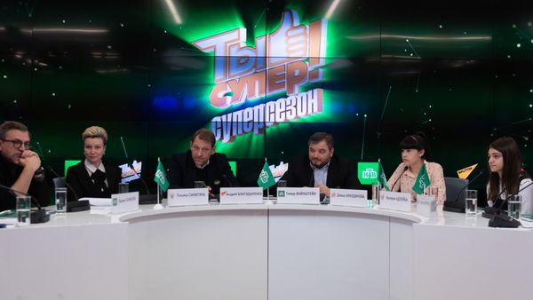 Пресс-конференция, посвященная старту третьего сезона международного вокального конкурса Ты супер! - Sputnik Азербайджан