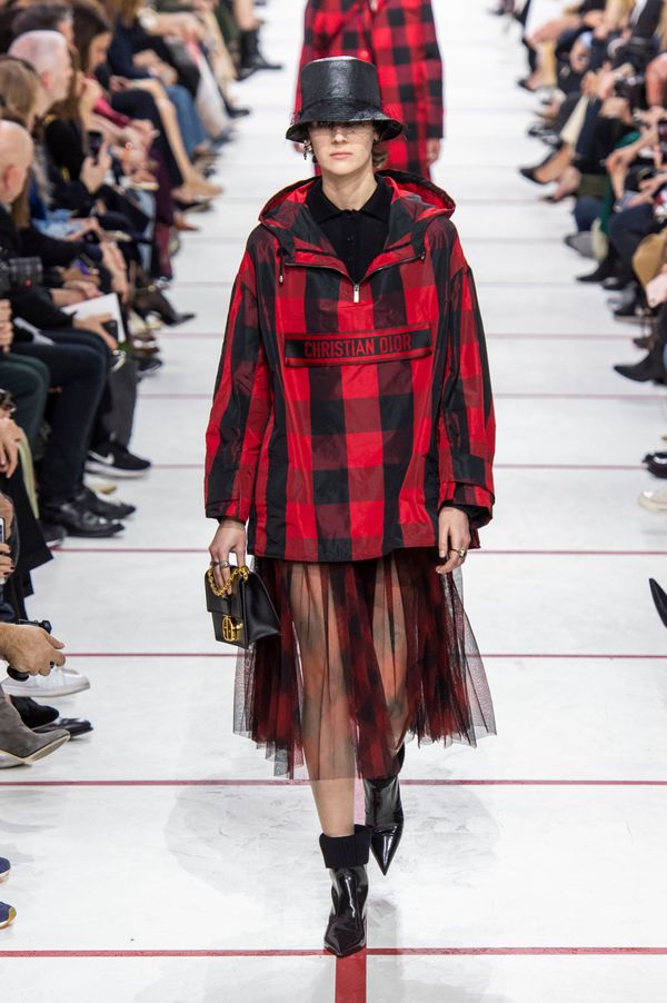 Показ Christian Dior осень-зима 2019 - Sputnik Азербайджан