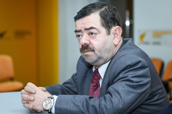 Заслуженный артист Азербайджана Натиг Фарзалиев - Sputnik Азербайджан