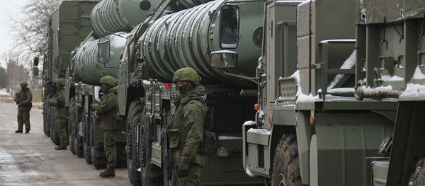 Дивизион зенитной ракетной системы С-400 Триумф завершил испытания - Sputnik Азербайджан