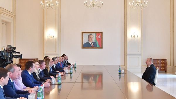 İlham Əliyev Rusiya Yəhudi Konqresinin prezidentinin başçılıq etdiyi nümayəndə heyətini qəbul edib - Sputnik Азербайджан