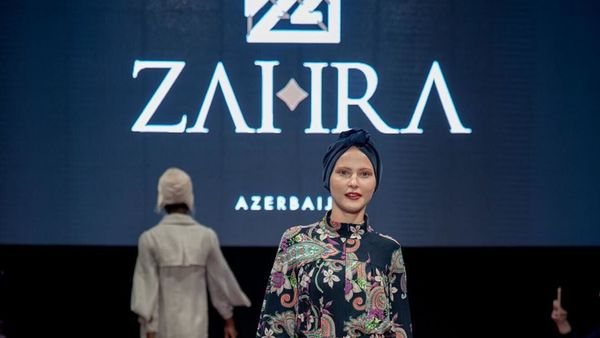 Показ мод в рамках недели моды Modest Fashion Week - Sputnik Азербайджан