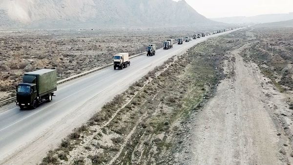 Azərbaycan Ordusu genişmiqyaslı təlimlərə başlayıb  - Sputnik Азербайджан