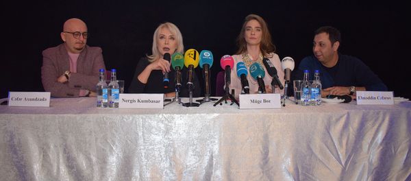 В CinemaPlus в Ganclik Mall представлен фильм Çat kapı aşk с участием известных турецких актеров В CinemaPlus в Ganclik Mall представлен фильм Çat kapı aşk с участием известных турецких актеров - Sputnik Азербайджан