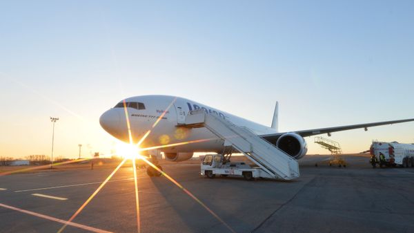 Самолет Boeing 777 авиакомпании ИрАэро - Sputnik Азербайджан