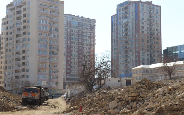 Дом Самира Бабаева на улице Гара Гараева, тупик 12, квартира 8 - Sputnik Азербайджан
