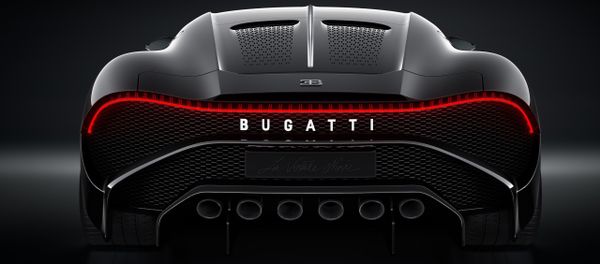 Bugatti La Voiture Noire - Sputnik Азербайджан