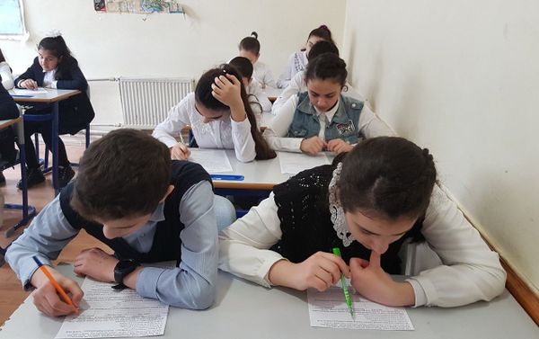 ХI республиканская Олимпиада по русскому языку и литературе прошла в Технико-гуманитарном лицее имени Р. Мурадова города Мингечевира - Sputnik Азербайджан