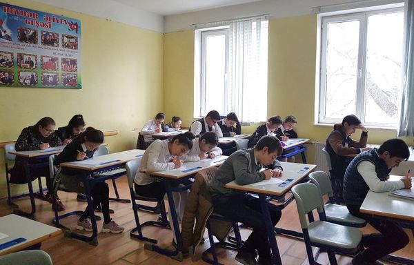 Эстафета олимпиады по русскому языку продолжает свой путь по Азербайджану - Sputnik Азербайджан