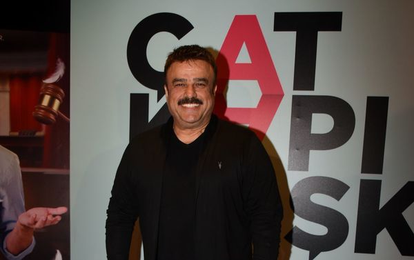 В Стамбуле прошел гала-вечер азербайджанского романтического фильма Çat Kapı Aşk В Стамбуле прошел гала-вечер азербайджанского романтического фильма Çat Kapı Aşk - Sputnik Азербайджан