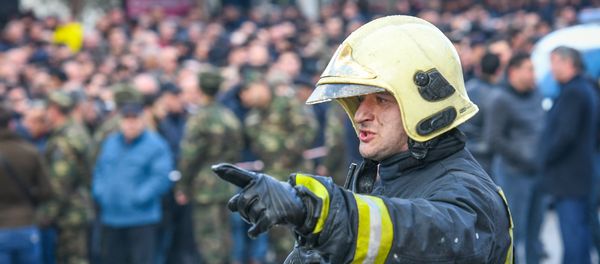 Пожар в торговом центре Диглас - Sputnik Азербайджан