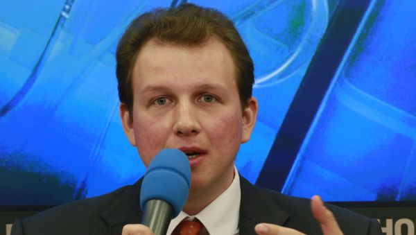 Эксперт Международной организации по наблюдению за выборами CIS-EMO Станислав Бышок Эксперт Международной организации по наблюдению за выборами CIS-EMO Станислав Бышок - Sputnik Азербайджан