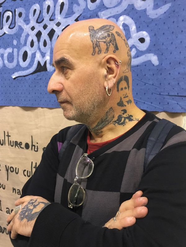 Что надо знать о Баби Бадалове, самом эксцентричном художнике Азербайджана - Sputnik Азербайджан