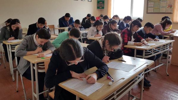 ХI республиканская Олимпиада по русскому языку и литературе прошла в школе-лицее № 8 города Хачмаза - Sputnik Азербайджан