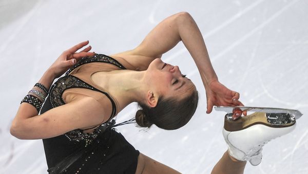 Екатерина Рябова (Азербайджан) выступает в короткой программе женского одиночного катания на чемпионате Европы по фигурному катанию в Минске - Sputnik Азербайджан