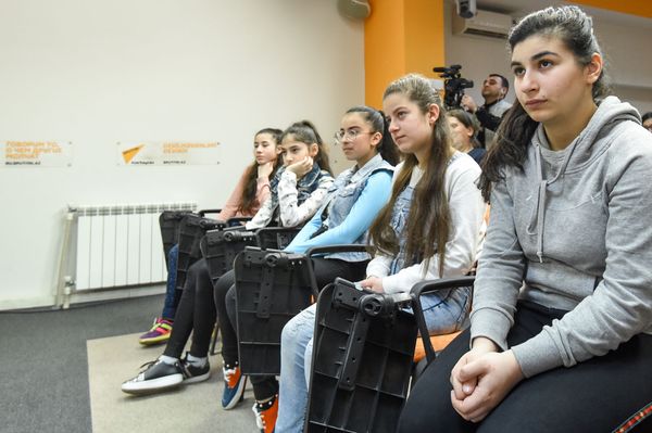 Пресс-конференция участницы Ты супер! Ханым Ахмадиевой - Sputnik Азербайджан