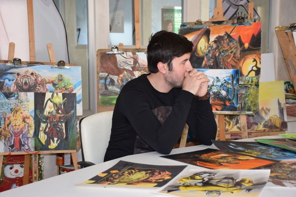 Новые герои: к художнику из Шамкира фантастические персонажи приходят сами - Sputnik Азербайджан