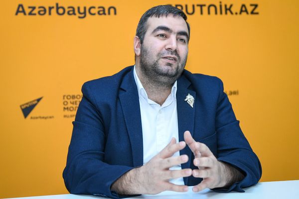 Стараюсь больше не шутить с людьми - психолог - Sputnik Азербайджан