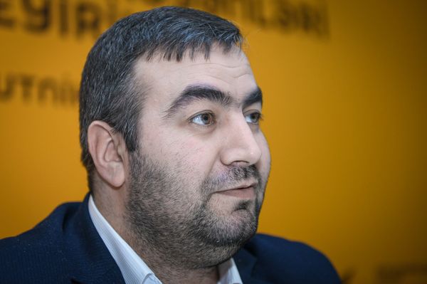 Стараюсь больше не шутить с людьми - психолог - Sputnik Азербайджан