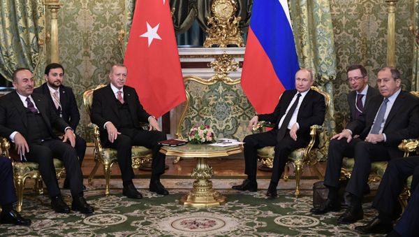 Президент РФ Владимир Путин и президент Турции Реджеп Тайип Эрдоган во время встречи - Sputnik Азербайджан