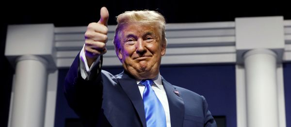 Президент США Дональд Трамп выступает на ежегодной встрече лидеров Республиканской еврейской коалиции в Лас-Вегасе, штат Невада, США - Sputnik Азербайджан