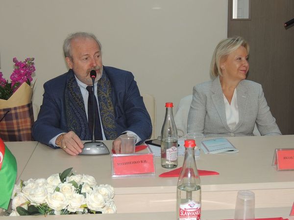 Хотиненко: готов снять фильм о любви азербайджанки и россиянина Хотиненко: готов снять фильм о любви азербайджанки и россиянина - Sputnik Азербайджан