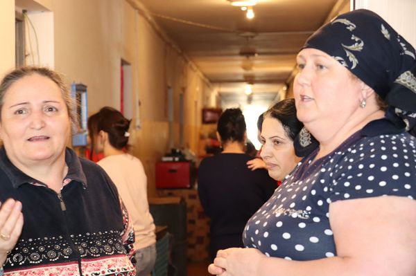 Общежитие в поселке Гызылдаш: очаг разврата оказался домом беззащитных и обездоленных - Sputnik Азербайджан