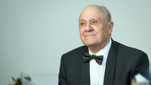 Российский режиссер Владимир Меньшов - Sputnik Азербайджан