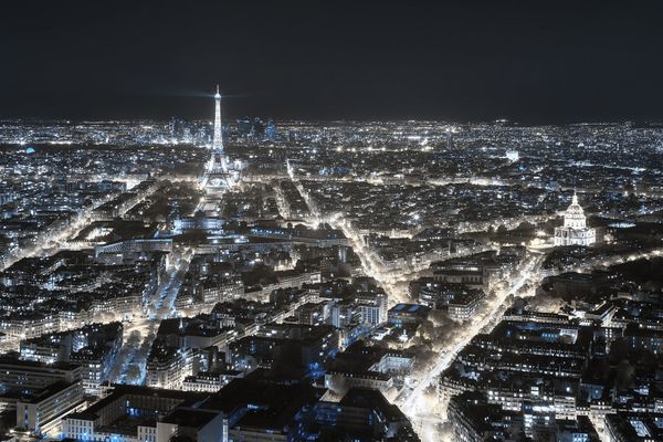 Снимок из серии Invisible Paris фотографа Pierre-Louis Ferrer, занявший третье место в категории Photo Essay конкурса инфракрасной фотографии Life in Another Light - Sputnik Азербайджан