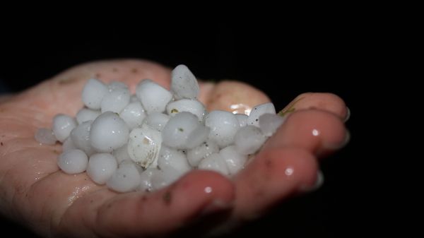 Qax rayonuna dolu yağıb - Sputnik Азербайджан
