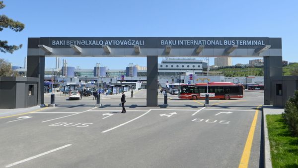 На территории Бакинского международного автовокзального комплекса (БМАК) сдан в пользование транспортный узел - Sputnik Азербайджан