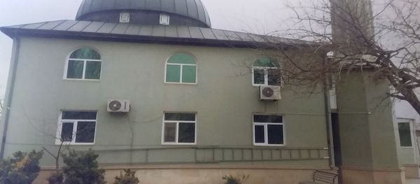 В поселке Баладжары Бинагадинского района в одной из мечетей украдены деньги из кабинета ахунда В поселке Баладжары Бинагадинского района в одной из мечетей украдены деньги из кабинета ахунда - Sputnik Азербайджан