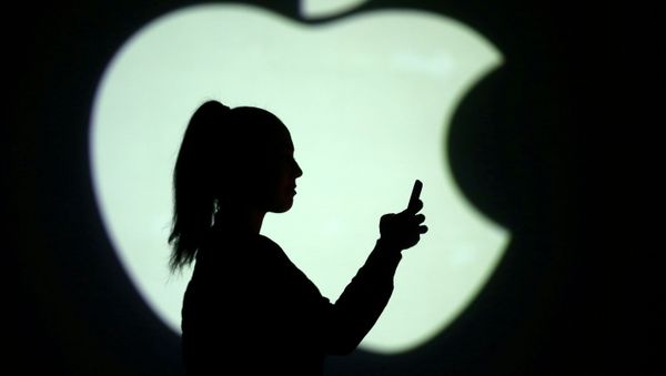 Логотип компании Apple, фото из архива - Sputnik Азербайджан