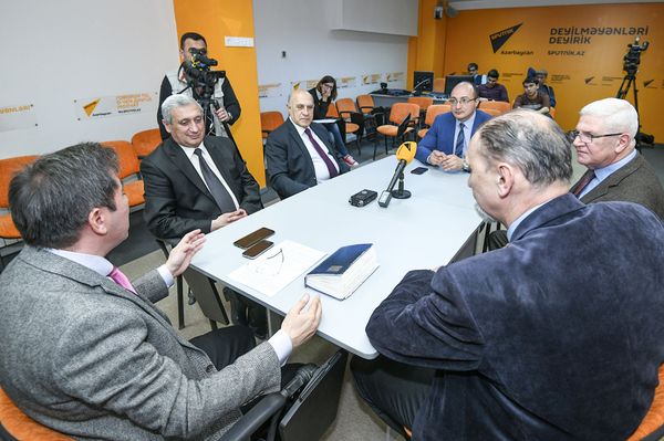 60-ое заседание клуба политологов Южный Кавказ посвященное будущему отношений Азербайджан-Израиль в свете выборов в Кнессет - Sputnik Азербайджан