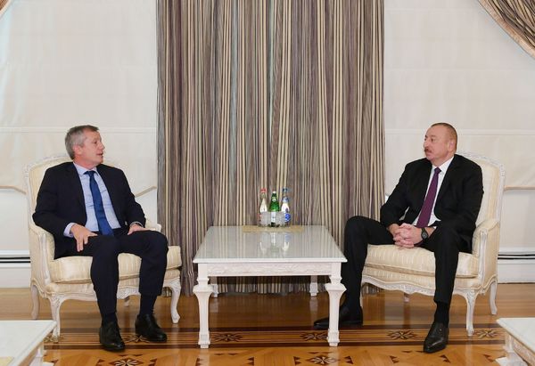 Президент Алиев принял вице-премьера Хорватии и спикера парламента Аргентины - Sputnik Азербайджан