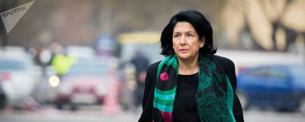 Gürcüstan prezidenti Salome Zurabişvili yeni prezident igamətgahında - Sputnik Азербайджан