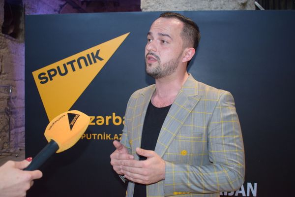 В Баку стартовала Azerbaijan Fashion Week - Sputnik Азербайджан