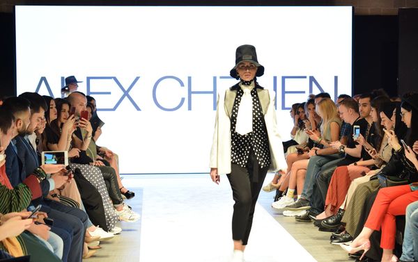 В Баку стартовала Azerbaijan Fashion Week - Sputnik Азербайджан