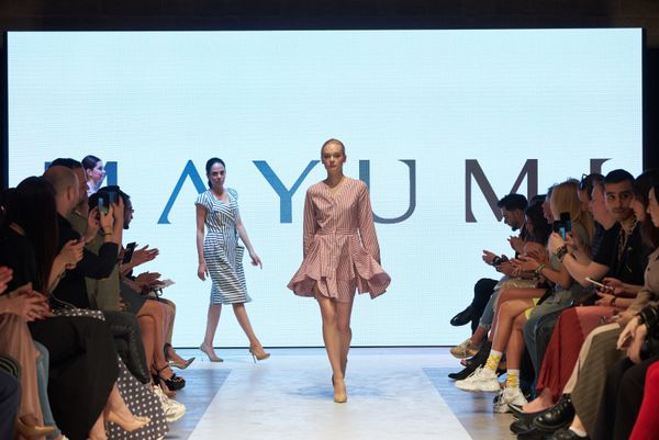 В Баку стартовала Azerbaijan Fashion Week В Баку стартовала Azerbaijan Fashion Week - Sputnik Азербайджан
