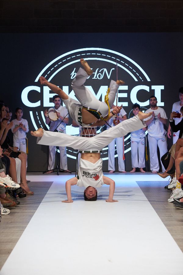 В Баку стартовала Azerbaijan Fashion Week В Баку стартовала Azerbaijan Fashion Week - Sputnik Азербайджан
