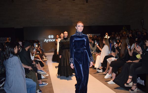 Второй день Azerbaijan Fashion Week - Sputnik Азербайджан